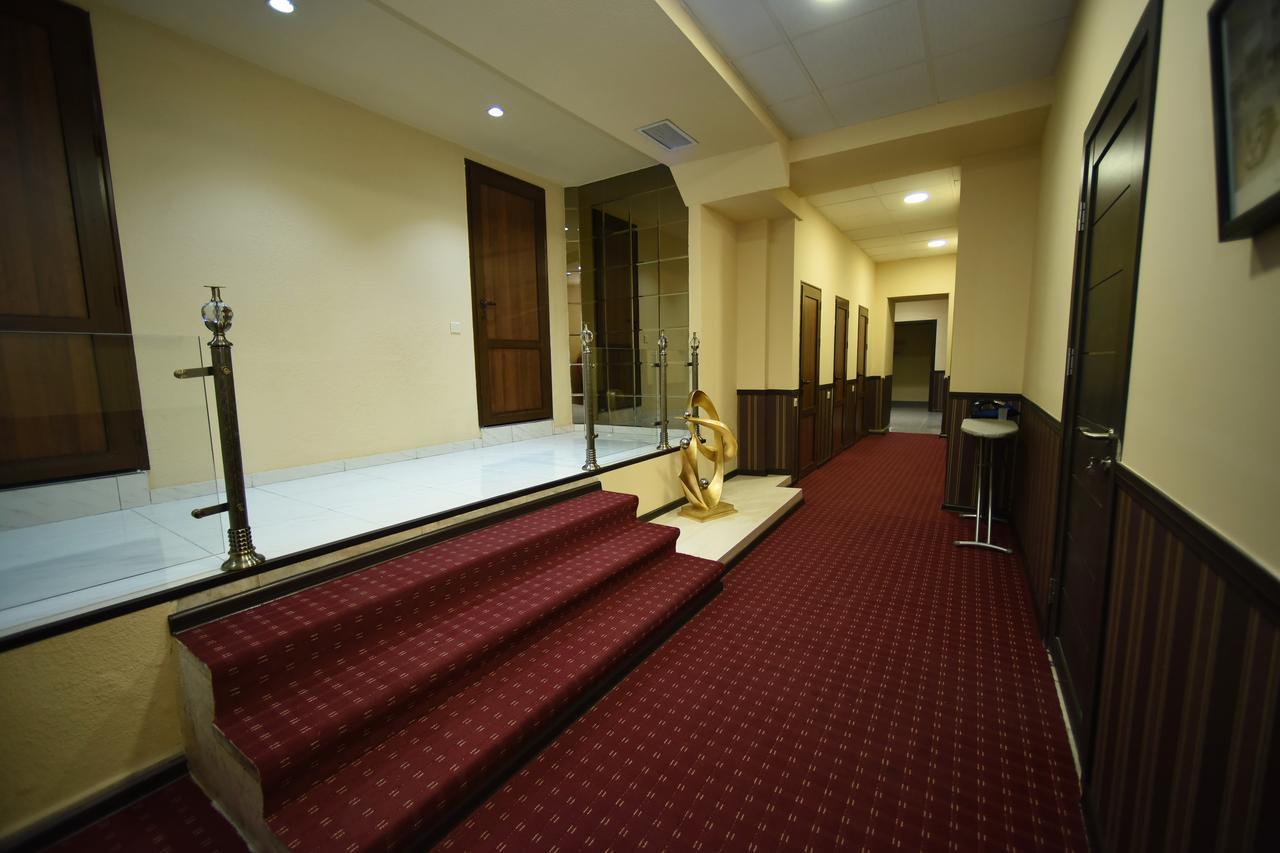 Yerevan Inn Hostel Extérieur photo