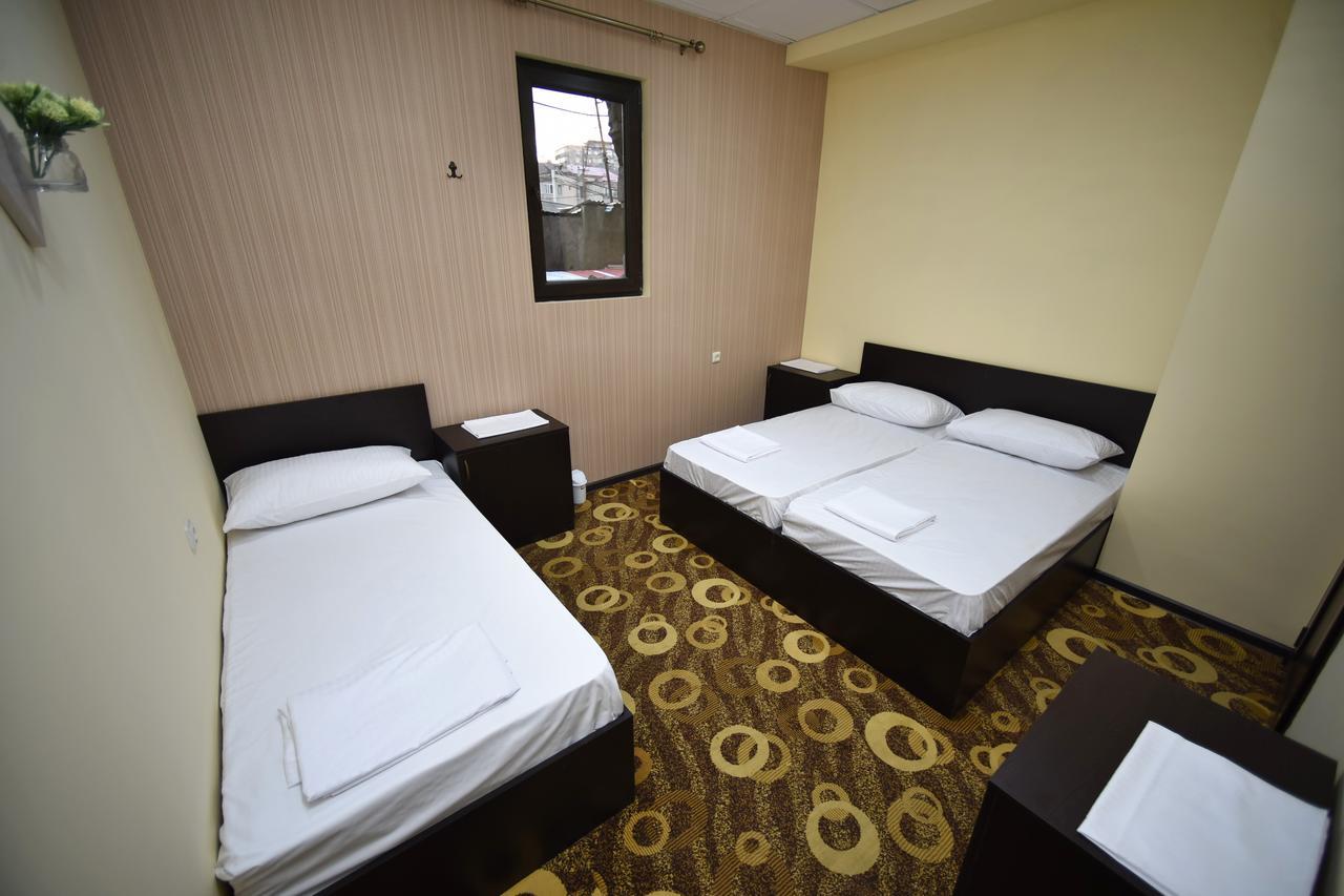 Yerevan Inn Hostel Extérieur photo